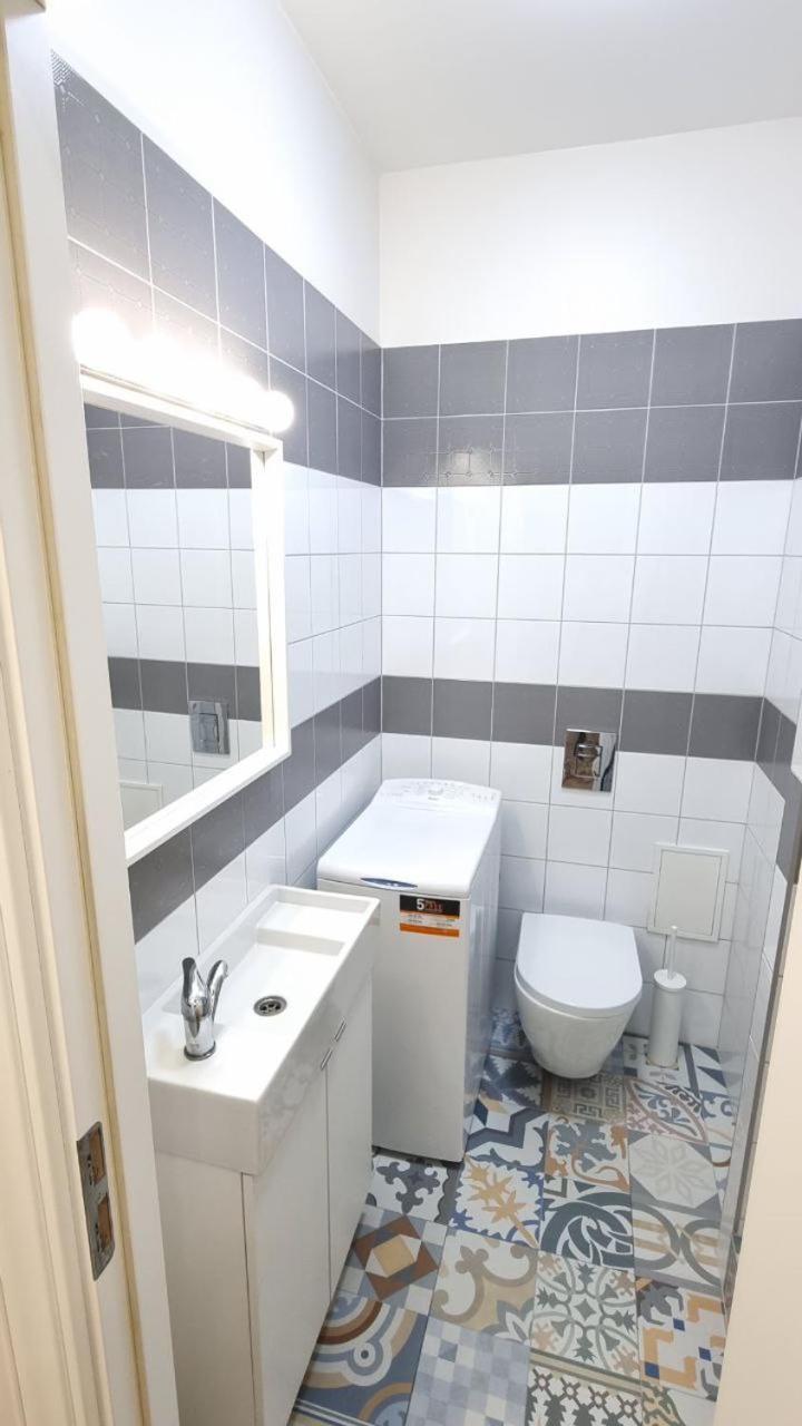 Marijas City Center Apartment Riga Ngoại thất bức ảnh